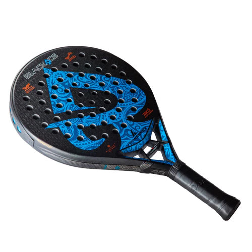 Raquette-de-padel-Pro-Kennex-Black-Ace-bleu-incline_9b9ab2ef-14f3-4739-9cc2-d502edd0cd24.webp