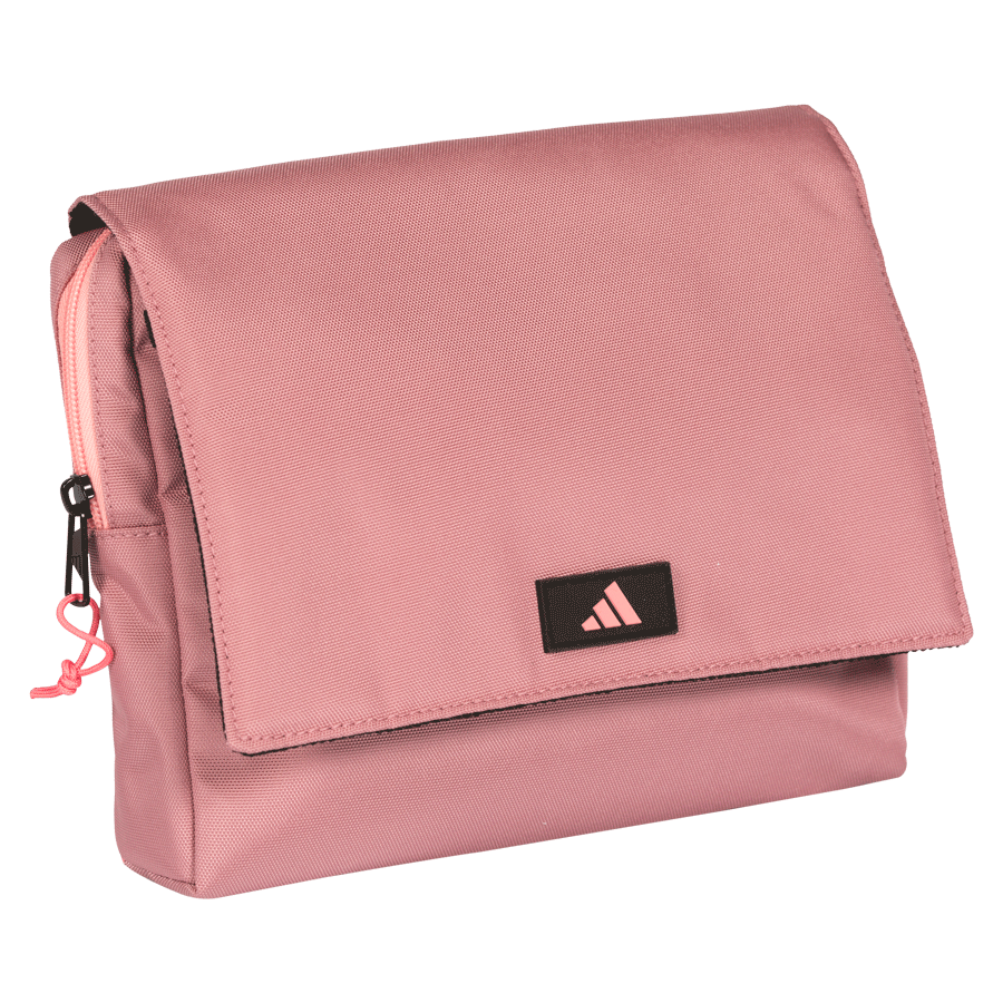 borsa-accessori-adidas-martita-ortega-2026.png